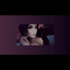 Meet your Posher, Anahi